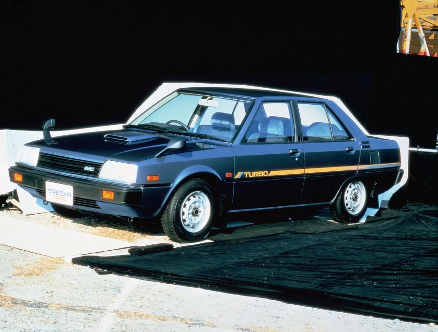  Mitsubishi Tredia Turbo 1982 года  (фото 5 из 8)